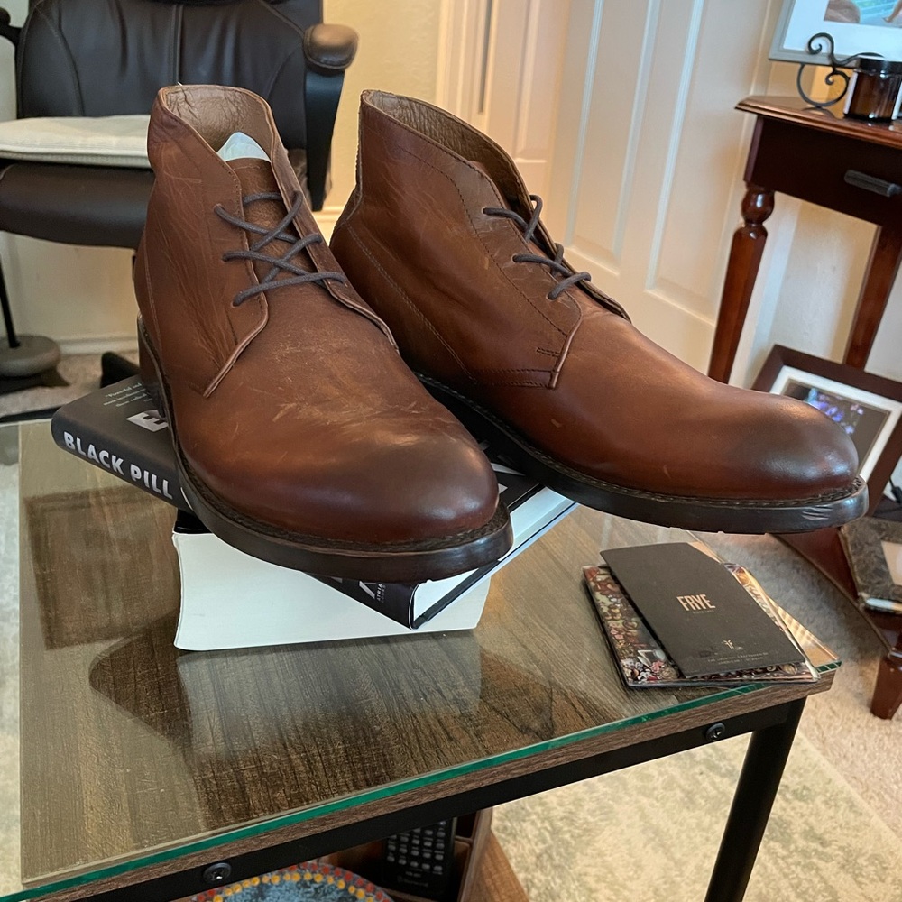 Frye Bowery Chukka Boots *9.5* Never Worn